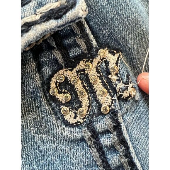 Miss Me Ripped Distressed Rhinestone Embroidered Boot Cut Jeans 29 - Picture 5 of 8